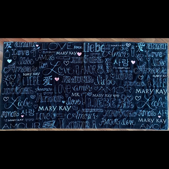 “Mary Kay” Beach Towel - Picture 1 of 2